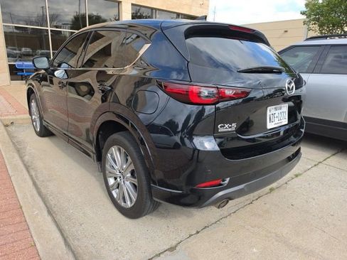 Used 2022 MAZDA CX-5 Signature image 2