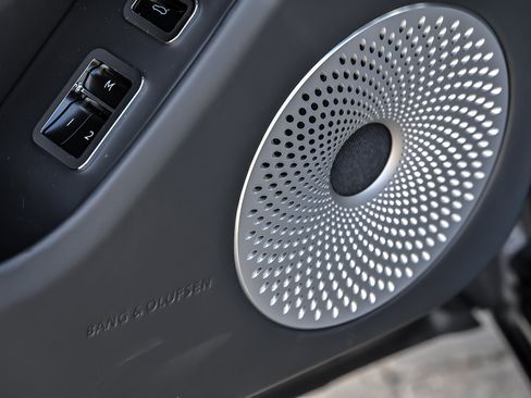New 2026 Bentley Flying Spur Plug-In Hybrid AWD/4WD image 18