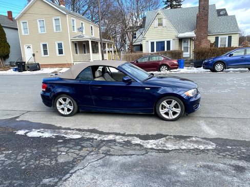 Used 2010 BMW 128i Convertible w/ Premium Pkg image 4