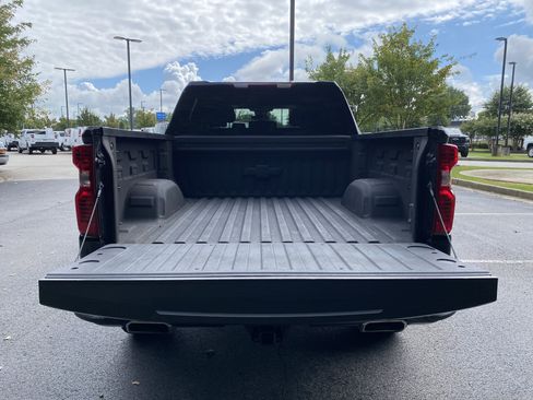 Used 2023 Chevrolet Silverado 1500 Custom Trail Boss AWD/4WD image 11