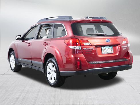 Used 2014 Subaru Outback 2.5i Premium image 5