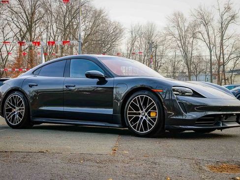 Used 2020 Porsche Taycan Turbo image 18