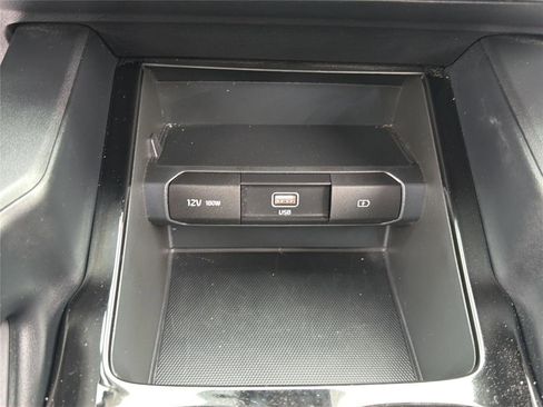 Used 2022 Kia Telluride LX AWD/4WD image 18