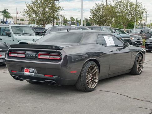 Used 2020 Dodge Challenger SRT Hellcat RWD image 4