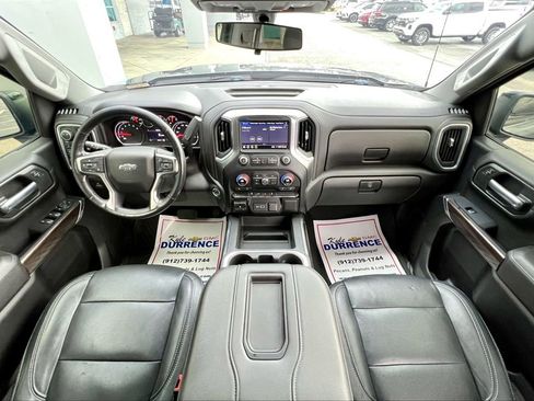 Used 2021 Chevrolet Silverado 1500 RST image 2