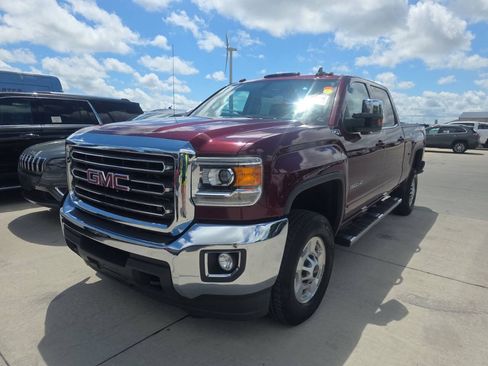 Used 2016 GMC Sierra 2500 SLE w/ SLE Preferred Package AWD/4WD image 1