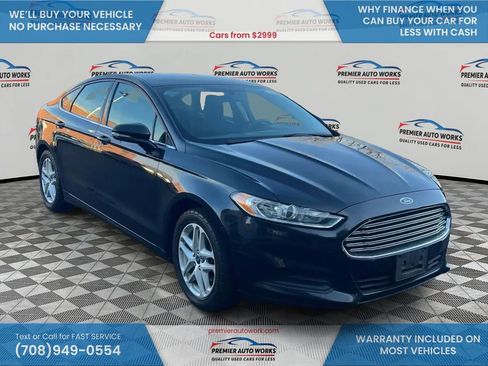 Used 2014 Ford Fusion SE image 3