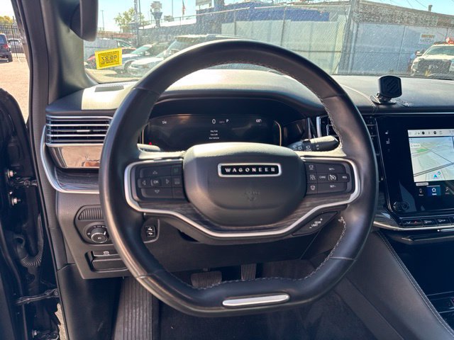 Used 2022 Jeep Wagoneer Series II AWD/4WD image 15
