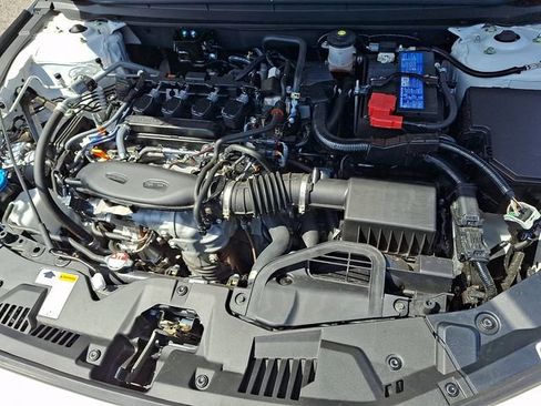 Certified 2025 Honda Accord SE image 28