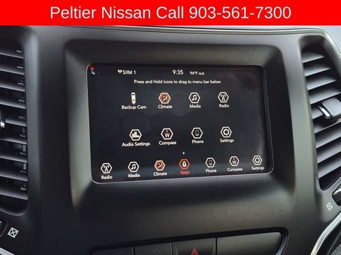 Used 2020 Jeep Cherokee Latitude Plus FWD image 34