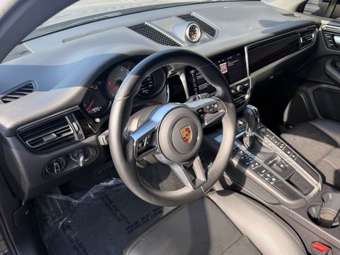 Used 2021 Porsche Macan S AWD/4WD image 4