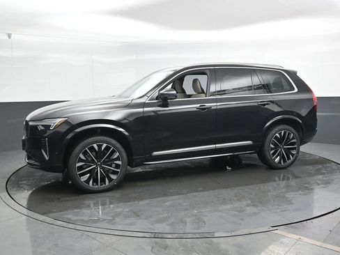 New 2026 Volvo XC90 B6 Plus w/ Protection Package image 6