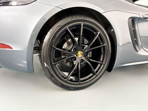 Used 2025 Porsche 718 Cayman RWD image 41