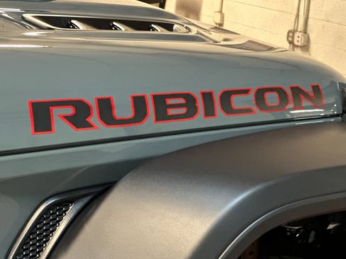 New 2025 Jeep Wrangler Unlimited Rubicon w/ Technology Group image 26