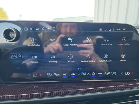 New 2026 Chevrolet Traverse RS w/ LPO, Floor Liner Package image 27