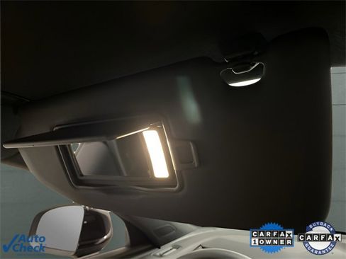 Used 2025 Volvo XC40 B5 Core image 49