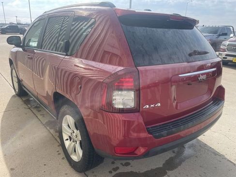 Used 2016 Jeep Compass Latitude image 5