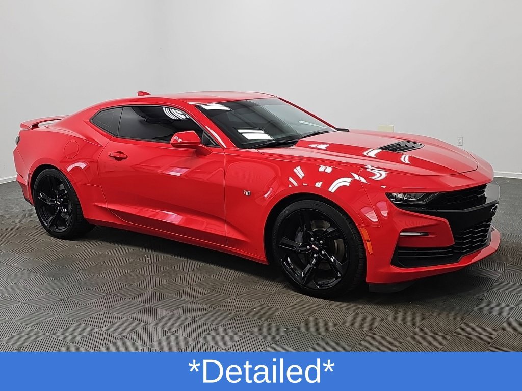 Used 2019 Chevrolet Camaro SS RWD image 2
