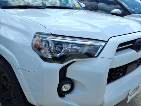 Used 2023 Toyota 4Runner SR5 Premium w/ Moonroof Package image 4