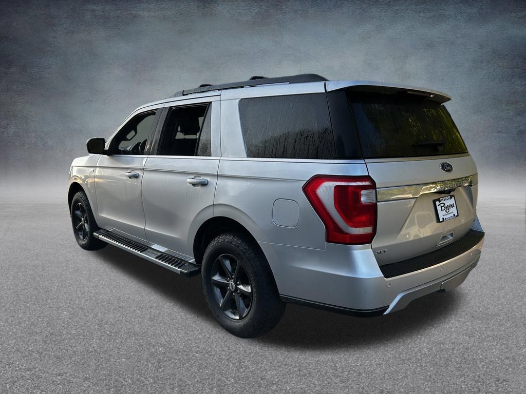 Used 2019 Ford Expedition XLT w/ Equipment Group 202A AWD/4WD image 6