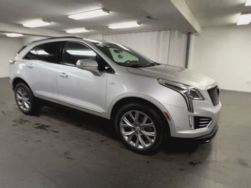 Certified 2020 Cadillac XT5 Sportv AWD/4WD image 2