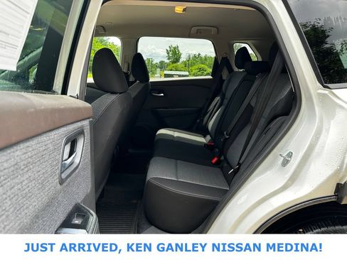 Certified 2023 Nissan Rogue SV AWD/4WD image 15