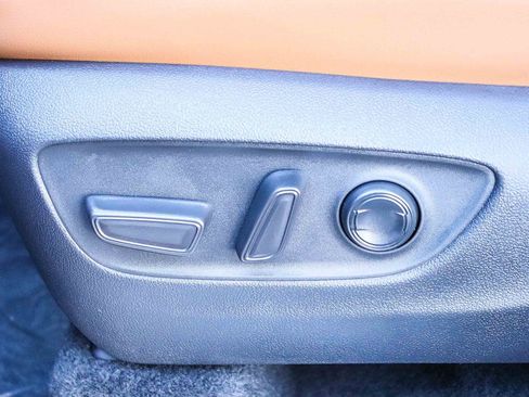 New 2026 Toyota Highlander Platinum image 24