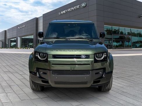 New 2026 Land Rover Defender 110 X-Dynamic SE AWD/4WD image 8