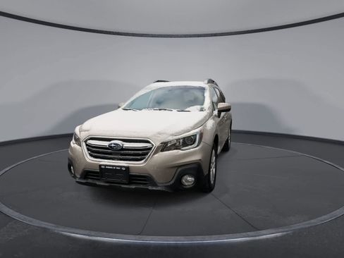 Used 2018 Subaru Outback 2.5i Premium image 3