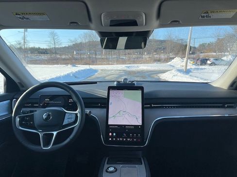 New 2025 Volvo EX90 Ultra image 9