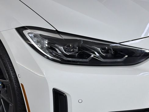 Used 2023 BMW i4 eDrive35 w/ Premium Package RWD image 11
