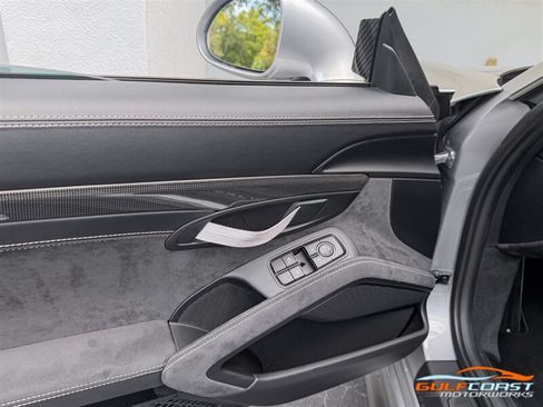 Used 2019 Porsche 911 GT3 RS w/ Weissach Package RWD image 26