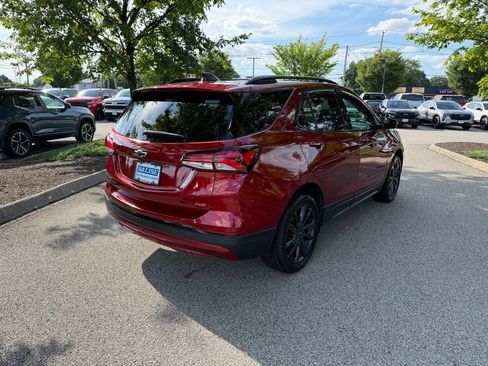 Used 2024 Chevrolet Equinox RS w/ RS Leather Package AWD/4WD image 5