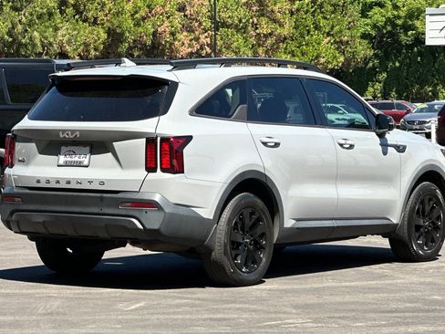 Used 2022 Kia Sorento S w/ Panoramic Sunroof Package AWD/4WD image 4