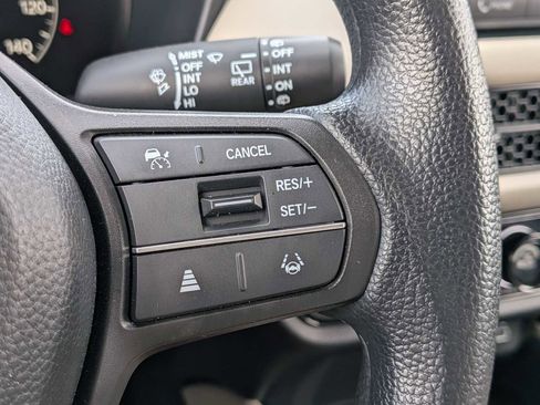 Certified 2024 Honda HR-V LX image 23