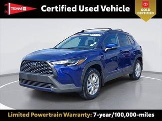 Used 2023 Toyota Corolla Cross LE w/ Moonroof Package AWD/4WD video 1