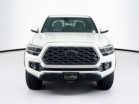 Used 2023 Toyota Tacoma TRD Off-Road w/ Technology Package RWD image 2