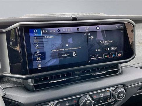 Certified 2025 Jeep Wrangler Unlimited Sahara w/ Safety Group AWD/4WD image 10