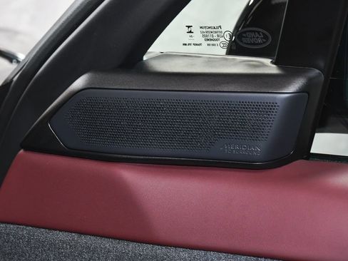 Used 2025 Land Rover Range Rover Sport Autobiography image 24