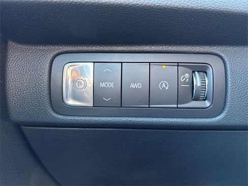 New 2026 Chevrolet Traverse Z71 w/ Enhanced Driving Package image 17