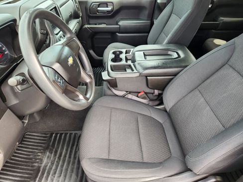 Used 2020 Chevrolet Silverado 1500 Custom w/ Custom Value Package RWD image 14