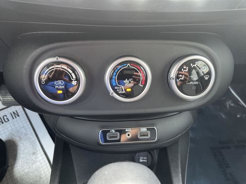 Used 2018 FIAT 500X Pop AWD/4WD image 18