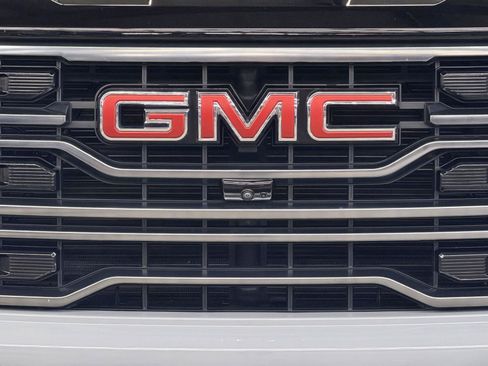 Used 2025 GMC Sierra 1500 AT4 w/ AT4 Premium Package AWD/4WD image 49