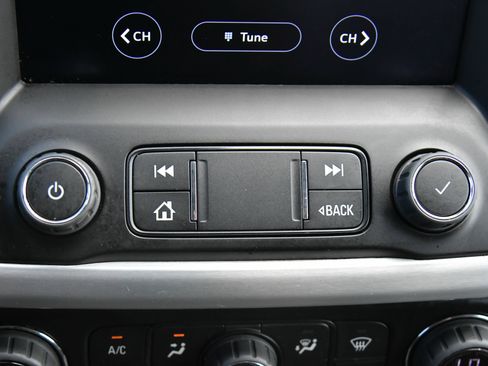 Used 2023 GMC Acadia SLT FWD image 27