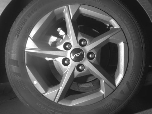 Used 2025 Kia K4 LXS image 14