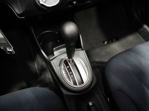 Used 2010 Honda Fit Sport image 15