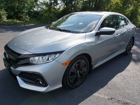Used 2018 Honda Civic EX image 4