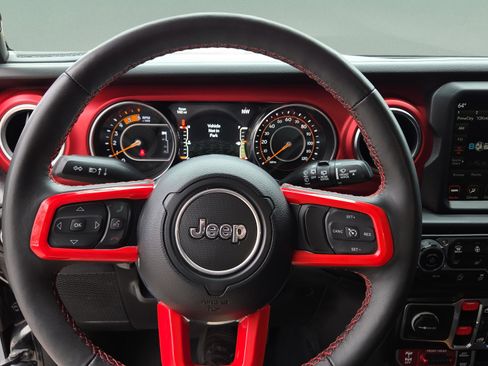 Used 2023 Jeep Wrangler Unlimited Rubicon w/ Cold Weather Group image 16