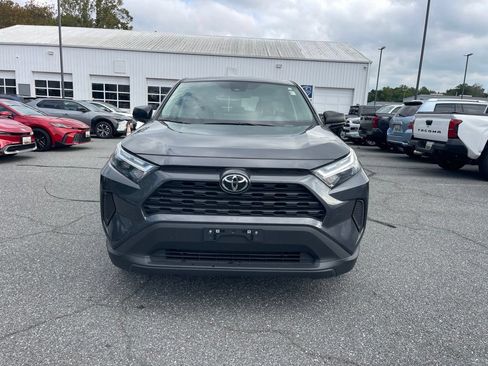 Used 2025 Toyota RAV4 LE AWD/4WD image 8