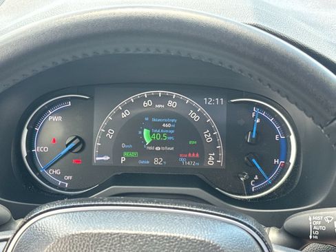 Used 2025 Toyota RAV4 XLE w/ Convenience Package AWD/4WD image 18